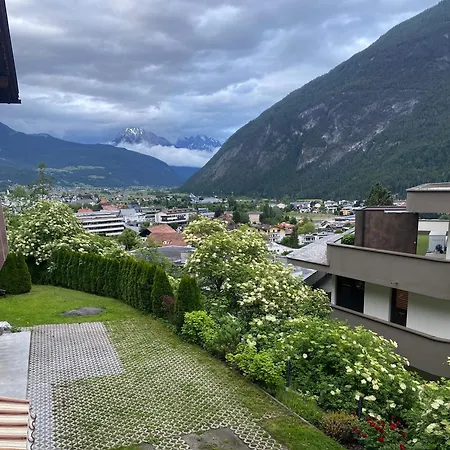 Alpenglow Appartement *